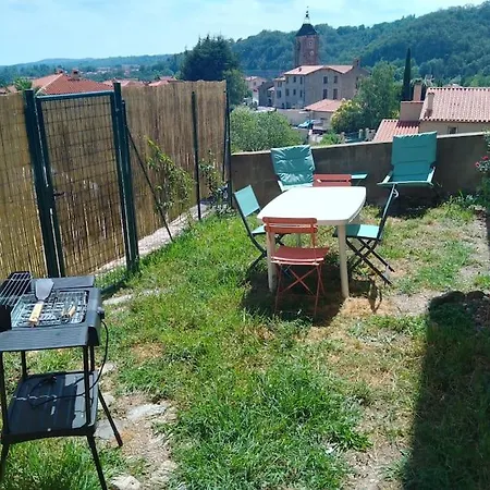 Maison 4 Pers Avec Jardin Au Pied Des Montagnes Ria Buitenkant foto